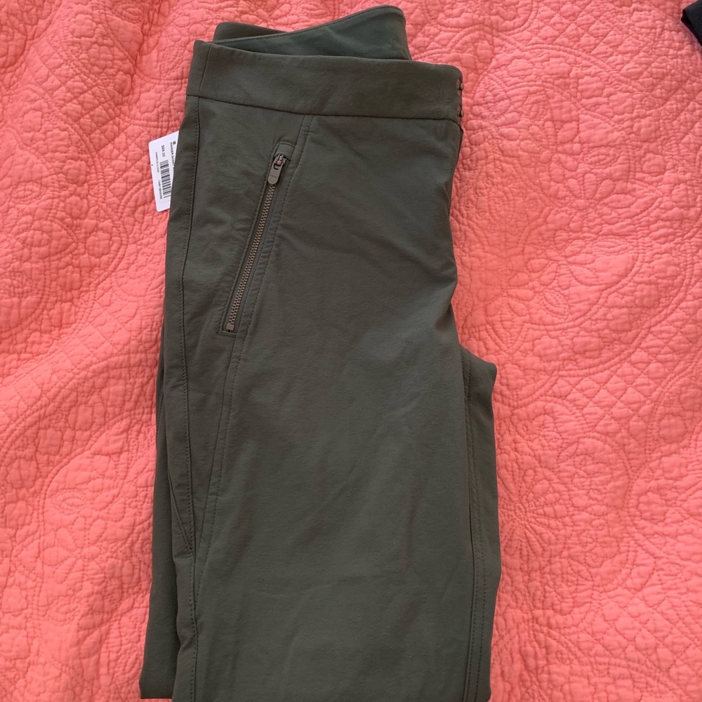 Athleta Wander skinny pant